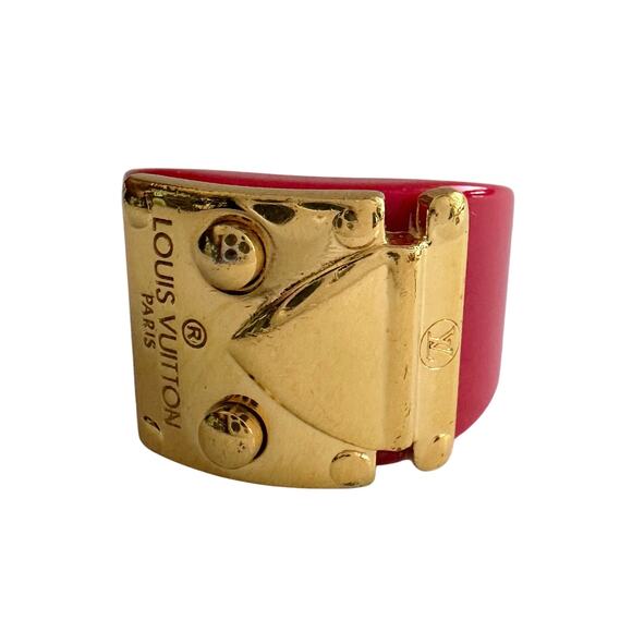 Louis Vuitton LockMe Fuchsia Resin Gold Tone Ring - Picture 6 of 11